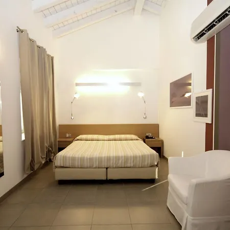 San Rocco Hotel Отель Сканцорошате