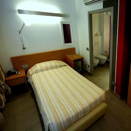 Отель San Rocco Hotel Сканцорошате